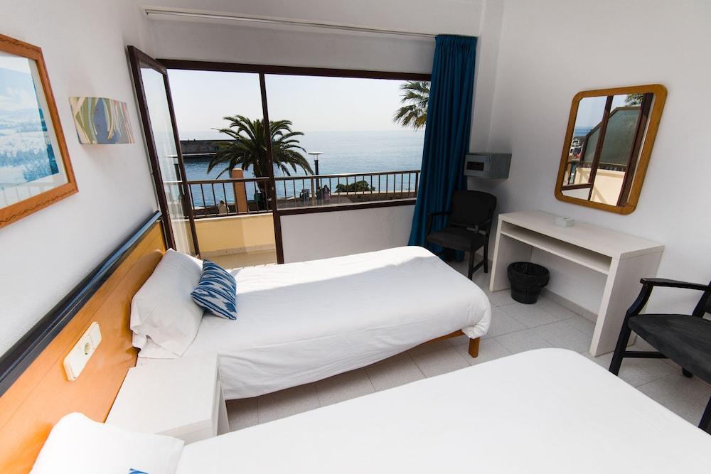 Hostal Port Corona Cala Ratjada  Esterno foto